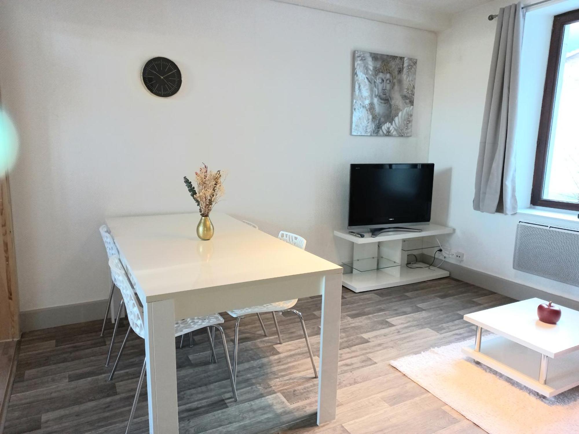 Appartement Les Iris, Au Calme, Proche Du Centre Remiremont Extérieur photo